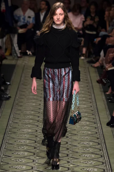 Look 79
